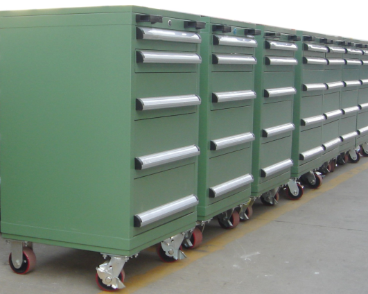 Caja de herramientas de 5 cajones con ruedas